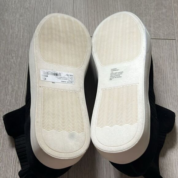 Like New Steve Madden leather suede black slip on booties 7.5 - Picture 6 of 8